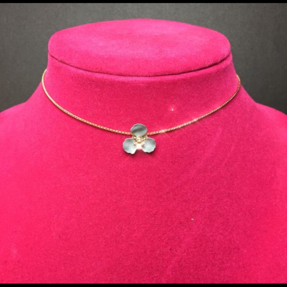 Adjustable Flower Necklace